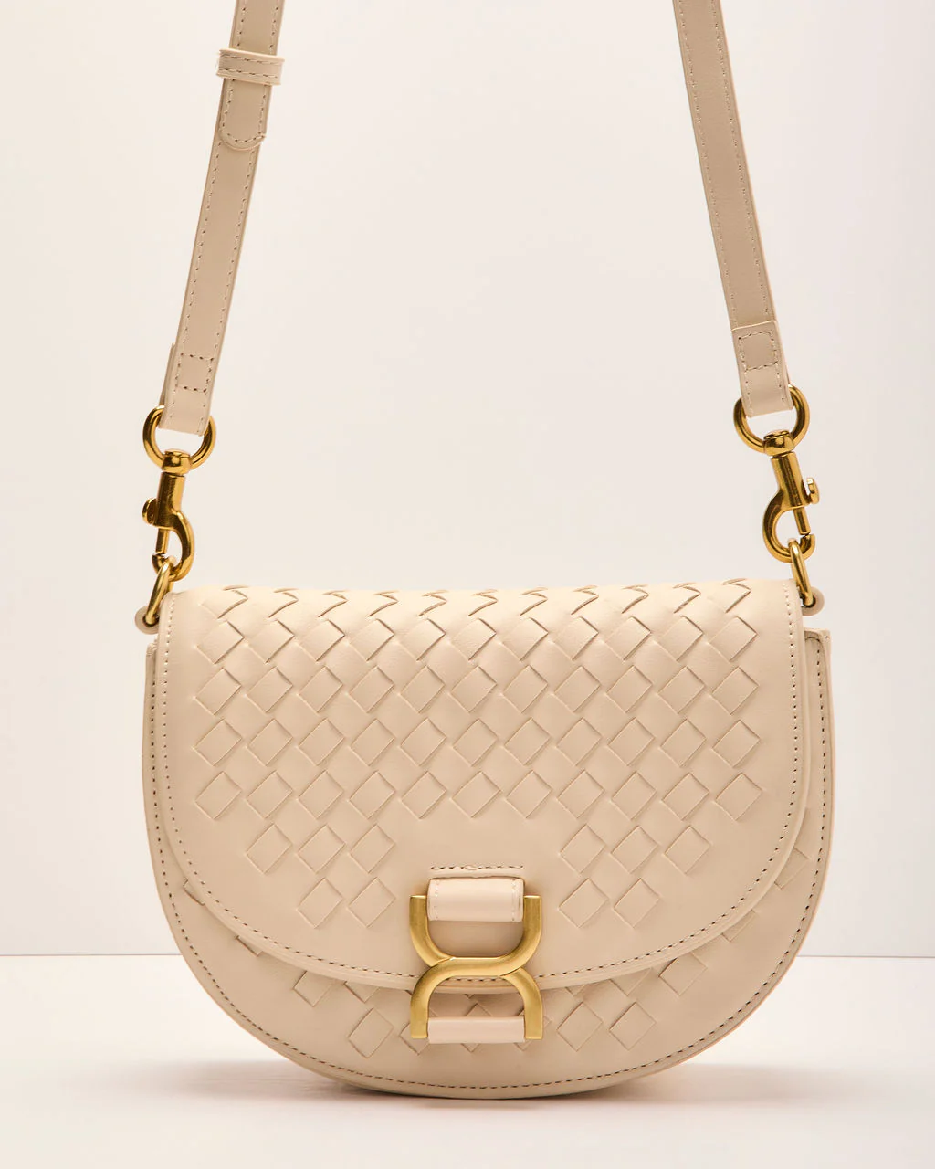Annalyn Woven Crossbody Bag - Image 2