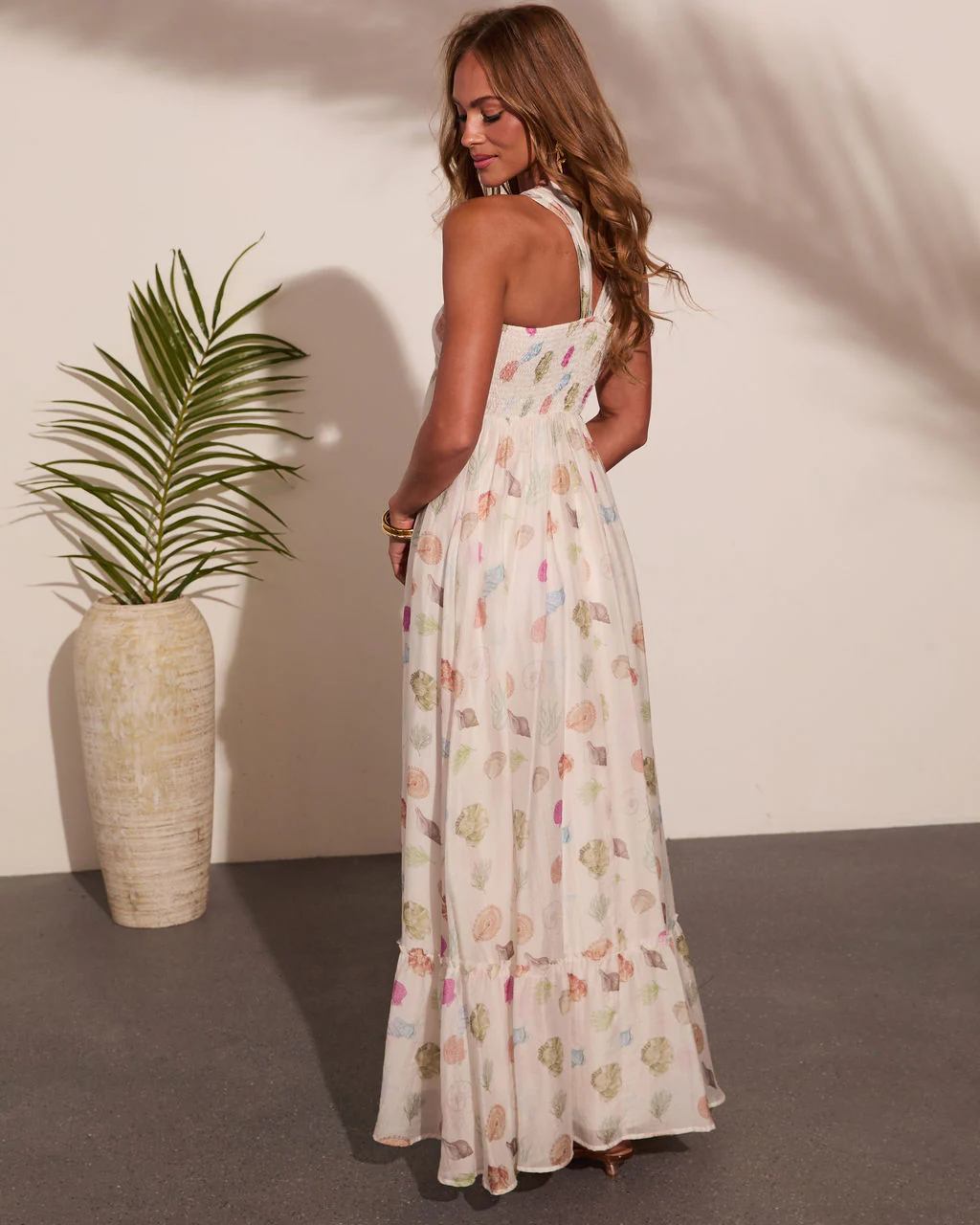 Sea Shimmer Seashell Print Halter Neck Maxi Dress - Image 4